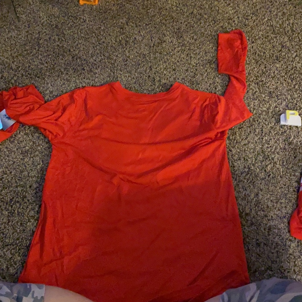 NWT Kids Detroit Red Wings long sleeve shirt - Picture 2 of 4